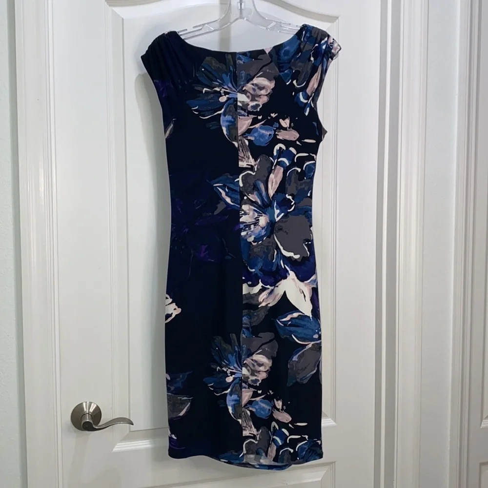 Lauren Ralph Lauren Navy Floral Cap-Sleeve Dress size 8 fully lined - Picture 3 of 12